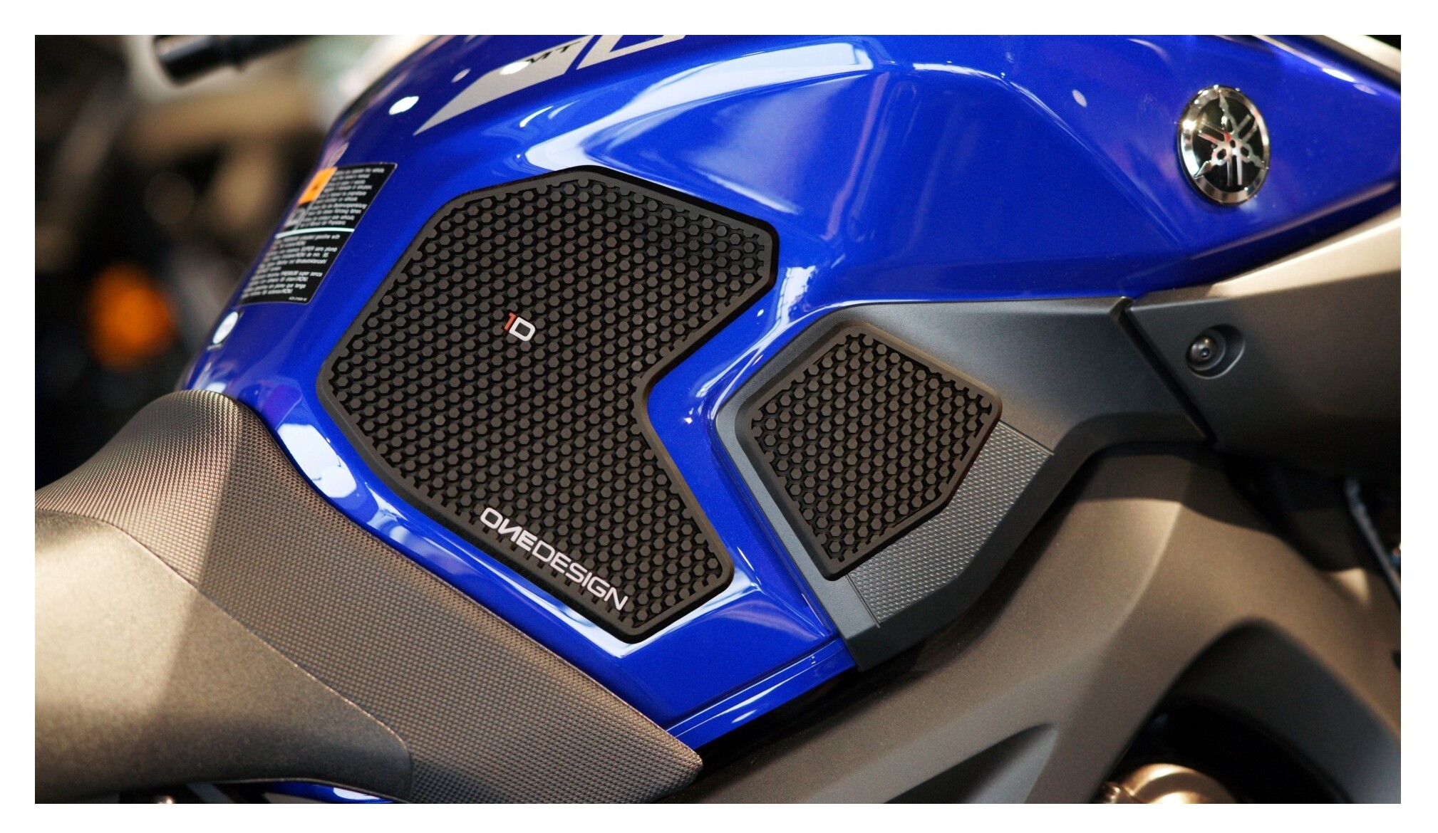 Motorcycle Parts OneDesign HDR Tank Pad BMW R1200GS Adventure 2013-2018 Black [Open Box]