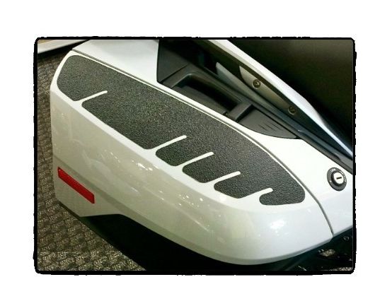 Tank Protectors TechSpec Snake Skin Side Case Pads BMW K1600GT / K1600GTL 2011-2022 4 Tank Protectors TechSpec Snake Skin Side Case Pads BMW K1600GT / K1600GTL 2011-2022 - Image 4